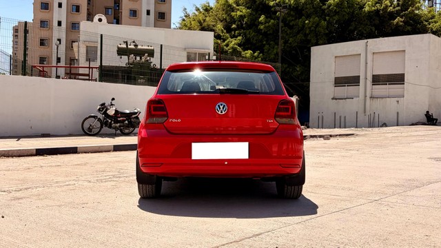 Second-hand 2015 Volkswagen Polo 1.5 TDI Highline for sale in Pune-18