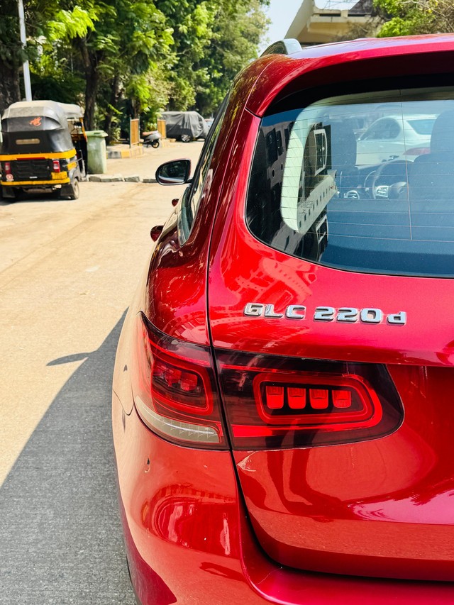 Second-hand 2019 Mercedes-Benz GLC 220d 4MATIC for sale in Mumbai-5