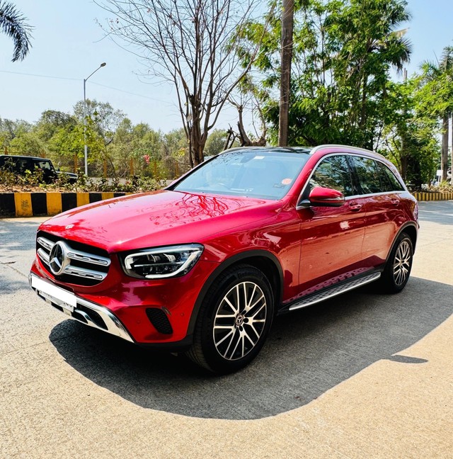Second-hand 2019 Mercedes-Benz GLC 220d 4MATIC for sale in Mumbai-4