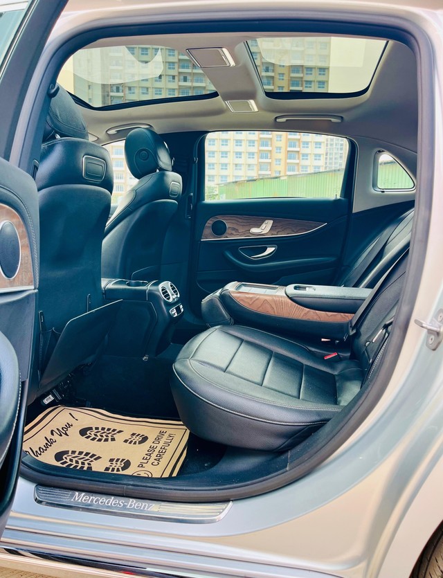 Second-hand 2019 Mercedes-Benz E-Class Exclusive E 220 d BSIV for sale in Pune-7