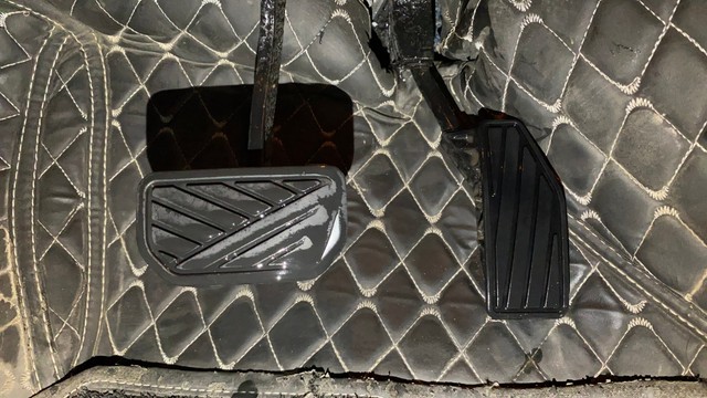 Second-hand 2022 Maruti Suzuki XL6 Alpha AT for sale in Gurgaon-25