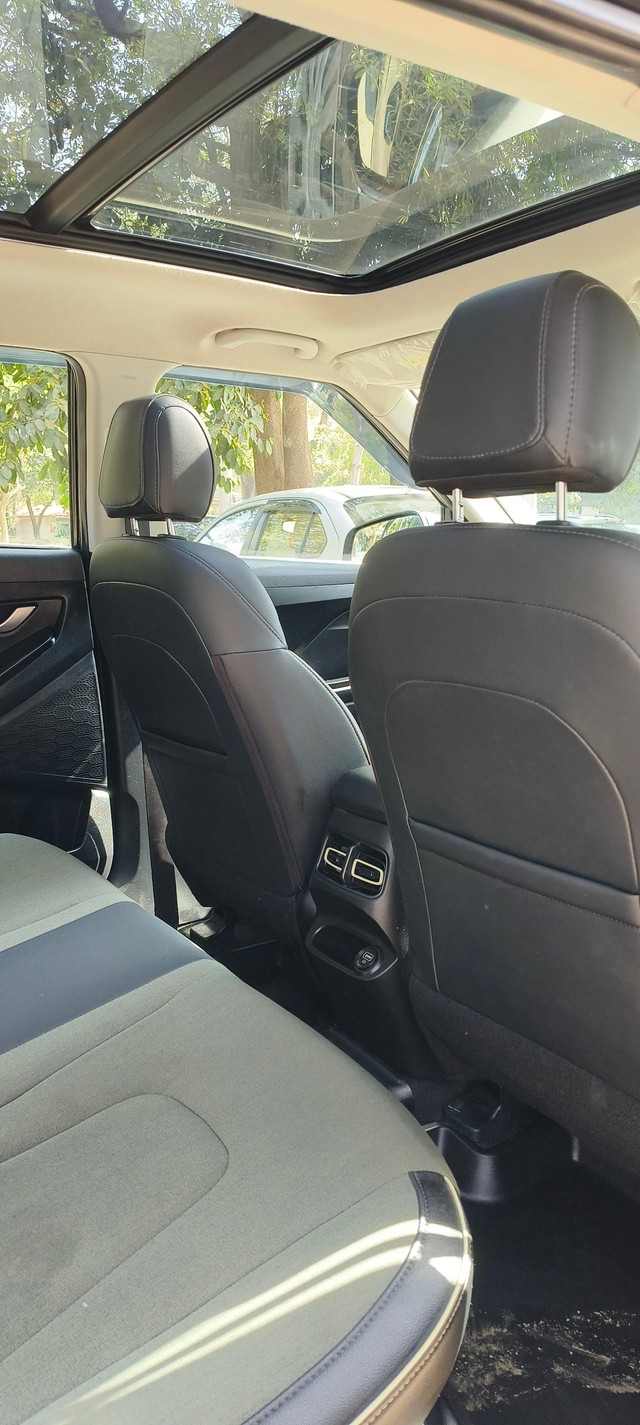 Second-hand 2023 Hyundai Creta SX Adventure Edition for sale in New Delhi-19