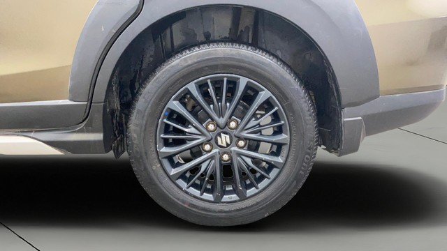 Second-hand 2021 Maruti Suzuki XL6 Alpha AT for sale in Gurgaon-27