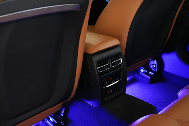 BMW 3 Series Long Wheelbase 330Li M Sport GL Second-hand 2024 BMW 3 Series Long Wheelbase 330Li M Sport GL for sale in Gurgaon-12