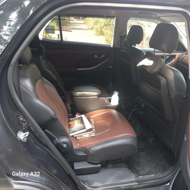 Hyundai Alcazar Signature (O) AT Second-hand 2021 Hyundai Alcazar Signature (O) AT for sale in Mumbai-7