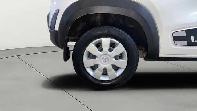 Second-hand 2017 Renault KWID 1.0 AMT RXT for sale in Surat-27