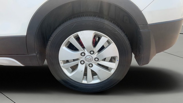 Maruti Suzuki S Cross DDiS 320 Alpha Second-hand 2015 Maruti Suzuki S Cross DDiS 320 Alpha for sale in Coimbatore-29