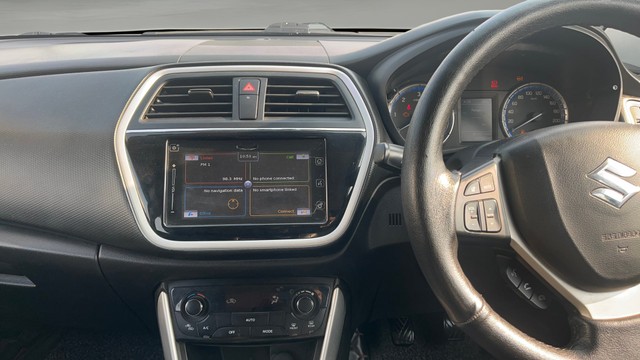 Maruti Suzuki S Cross DDiS 320 Alpha Second-hand 2015 Maruti Suzuki S Cross DDiS 320 Alpha for sale in Coimbatore-4