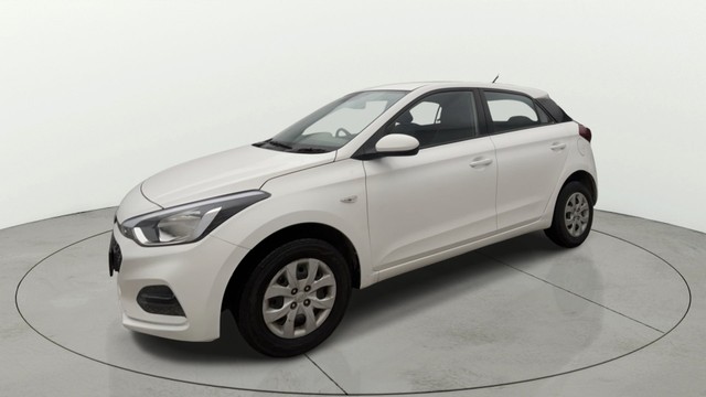 Second-hand 2018 Hyundai i20 1.2 Magna Executive for sale in Noida-6