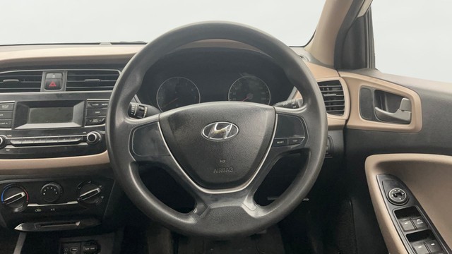 Second-hand 2018 Hyundai i20 1.2 Magna Executive for sale in Noida-12