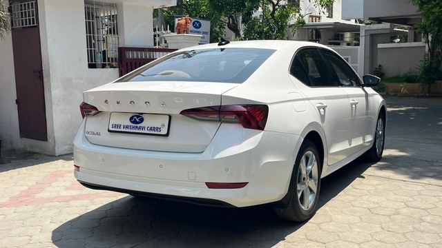 Second-hand 2021 Skoda Octavia Style for sale in Coimbatore-11