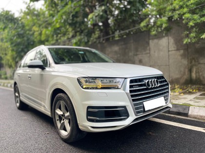 Second-hand 2019 Audi Q7 45 TDI Quattro Premium Plus for sale in New Delhi