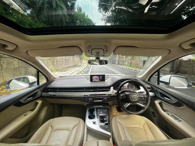 Second-hand 2019 Audi Q7 45 TDI Quattro Premium Plus for sale in New Delhi-6