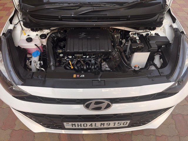 Second-hand 2023 Hyundai Aura SX CNG for sale in Thane-6