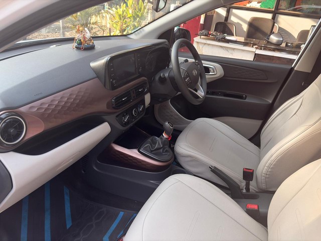 Second-hand 2023 Hyundai Aura SX CNG for sale in Thane-10