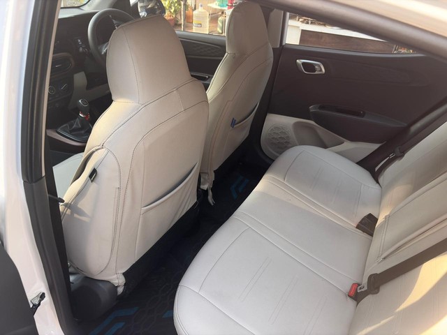 Second-hand 2023 Hyundai Aura SX CNG for sale in Thane-7