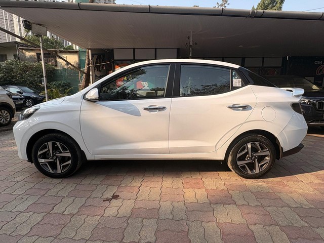 Second-hand 2023 Hyundai Aura SX CNG for sale in Thane-3