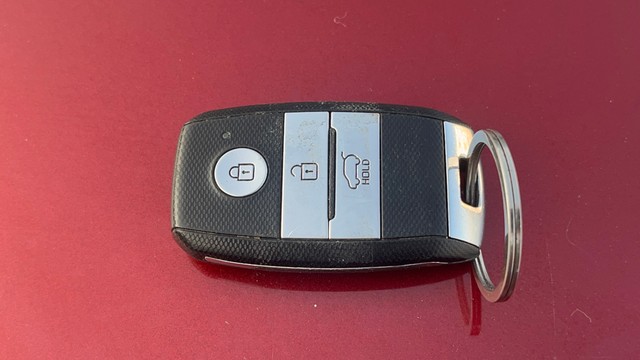 Second-hand 2022 Kia Carens Luxury Plus Turbo 2022-2023 for sale in Coimbatore-21