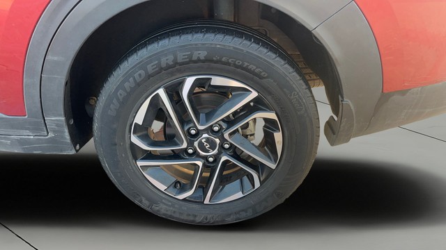 Second-hand 2022 Kia Carens Luxury Plus Turbo 2022-2023 for sale in Coimbatore-27