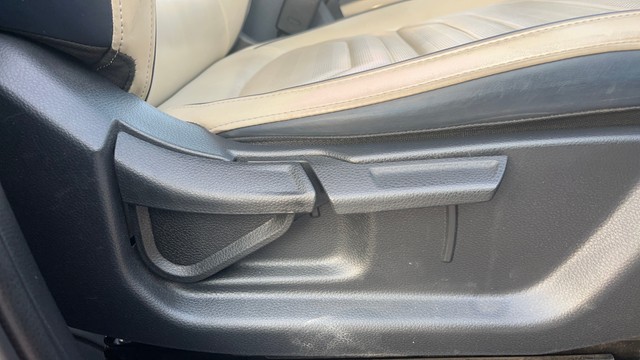 Second-hand 2022 Kia Carens Luxury Plus Turbo 2022-2023 for sale in Coimbatore-18