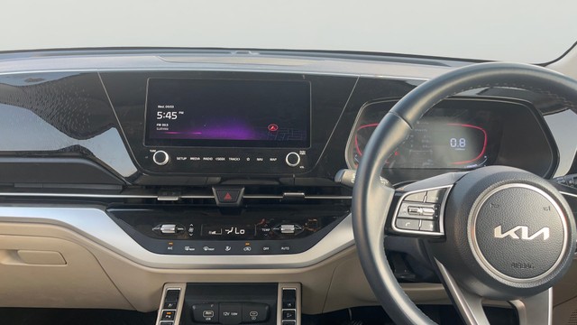 Second-hand 2022 Kia Carens Luxury Plus Turbo 2022-2023 for sale in Coimbatore-22