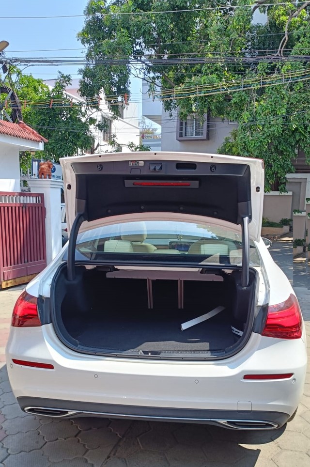 Mercedes-Benz A-Class Limousine A 200 Second-hand 2023 Mercedes-Benz A-Class Limousine A 200 for sale in Coimbatore-12