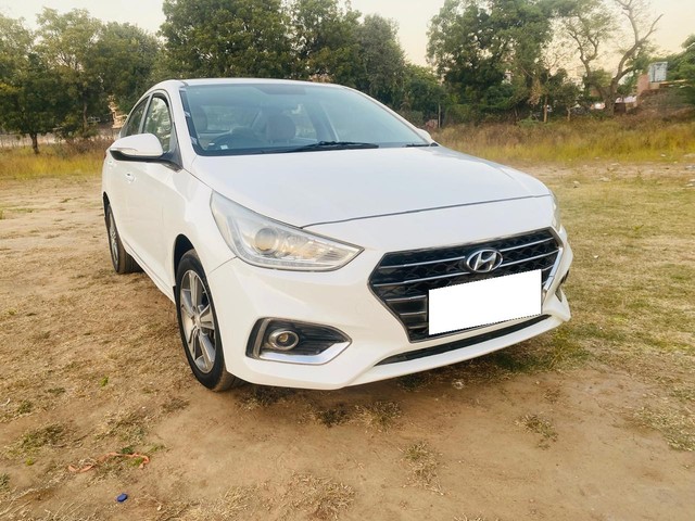 Hyundai Verna CRDi 1.6 SX Second-hand 2019 Hyundai Verna CRDi 1.6 SX for sale in Ahmedabad-0