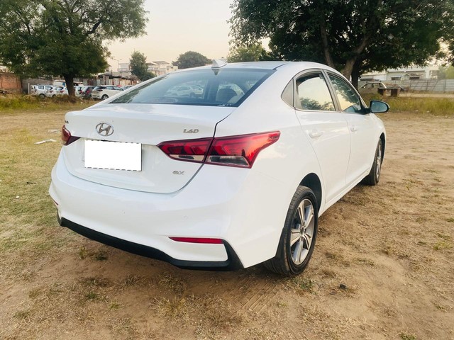 Hyundai Verna CRDi 1.6 SX Second-hand 2019 Hyundai Verna CRDi 1.6 SX for sale in Ahmedabad-8