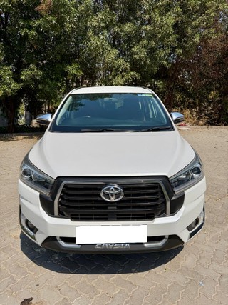 Used Toyota Innova Crysta 2.4 Zx 7Str Platinum White Pearl