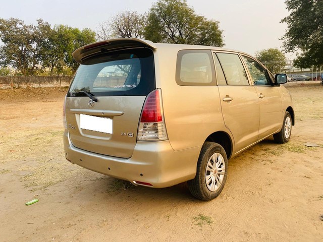 Second-hand 2010 Toyota Innova 2.5 E for sale in Ahmedabad-8