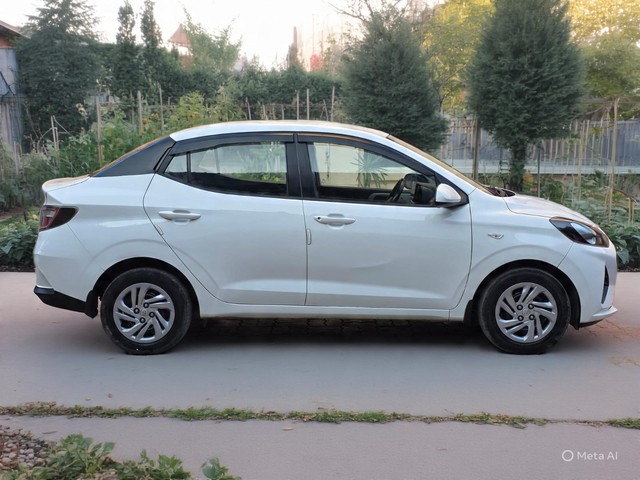 Second-hand 2022 Hyundai Aura S CNG for sale in New Delhi-10