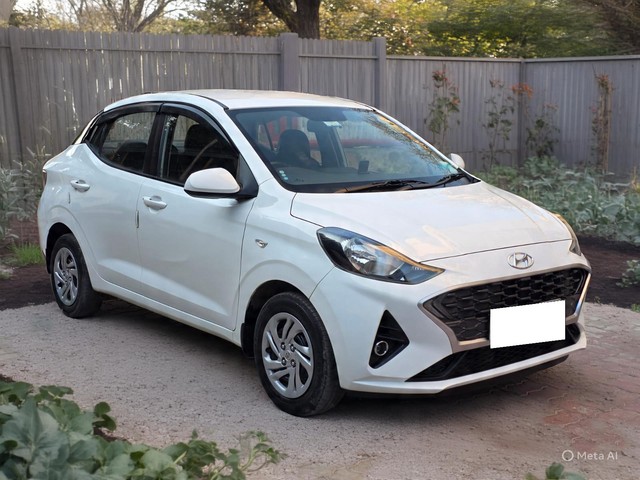 Second-hand 2022 Hyundai Aura S CNG for sale in New Delhi-1