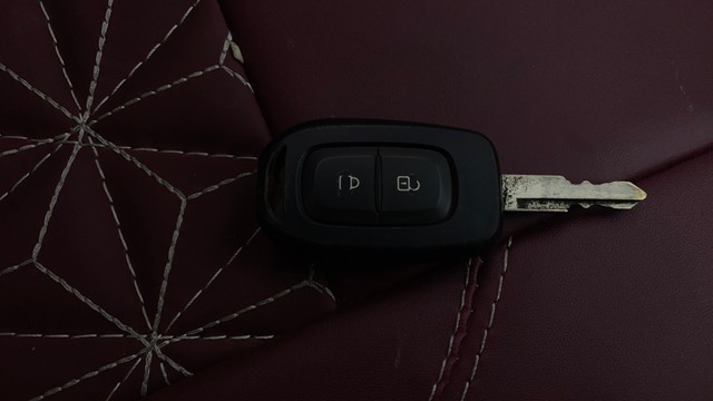 Second-hand 2019 Datsun RediGO 1.0 S for sale in Chennai-4