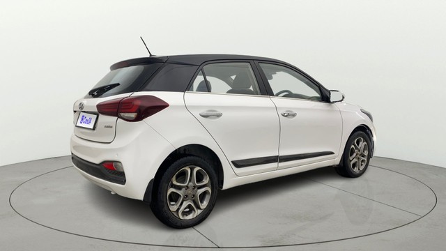 Second-hand 2019 Hyundai i20 Asta Option Diesel for sale in Chennai-14