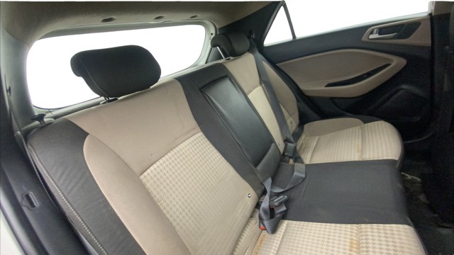 Second-hand 2019 Hyundai i20 Asta Option Diesel for sale in Chennai-2