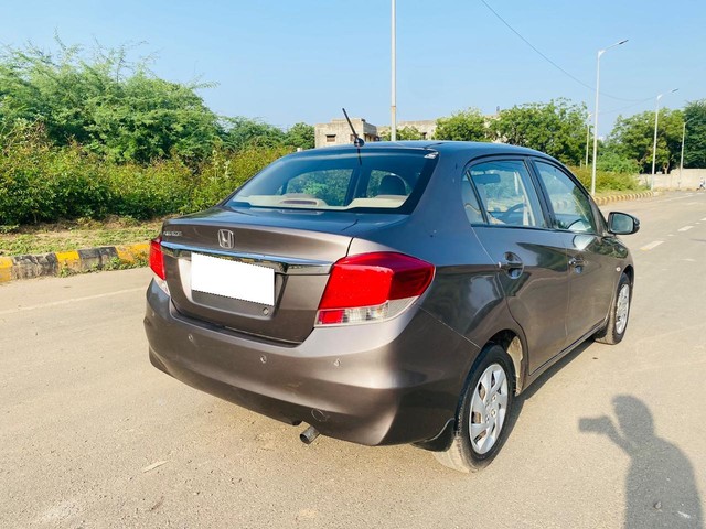 Second-hand 2015 Honda Amaze S i-Dtech for sale in Ahmedabad-10