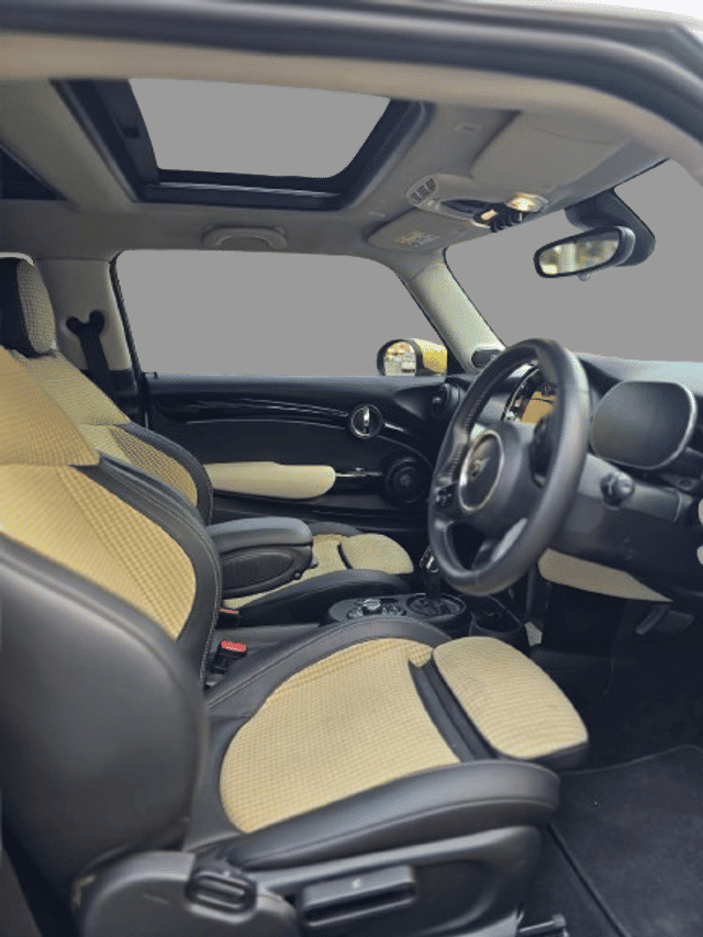 Second-hand 2023 Mini Cooper SE Electric for sale in Coimbatore-8