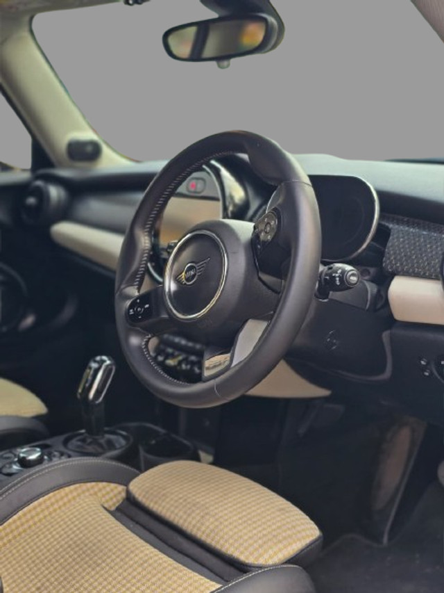 Second-hand 2023 Mini Cooper SE Electric for sale in Coimbatore-6