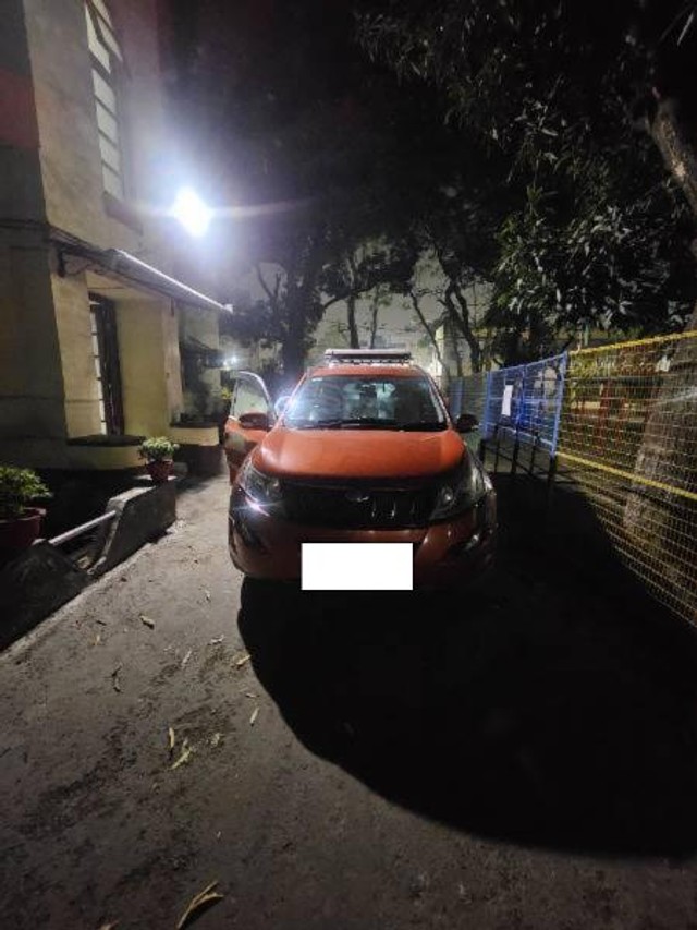 Second-hand 2018 Mahindra XUV500 R W10 FWD for sale in Kolkata-6