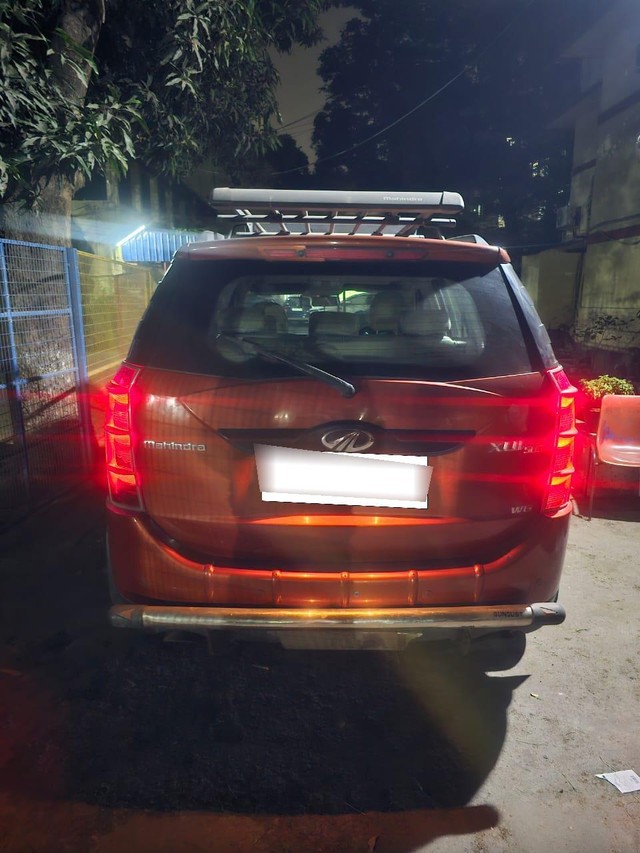 Second-hand 2018 Mahindra XUV500 R W10 FWD for sale in Kolkata-1