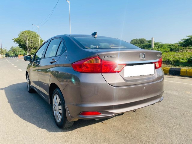 Honda City i VTEC CVT SV Second-hand 2014 Honda City i VTEC CVT SV for sale in Ahmedabad-10