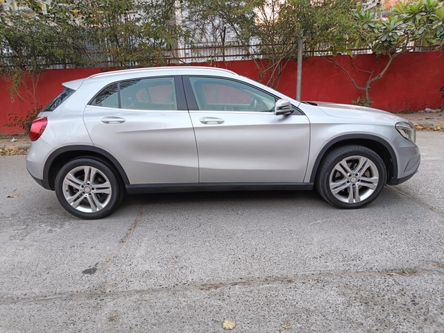Second-hand 2016 Mercedes-Benz GLA Class 200 for sale in New Delhi-1