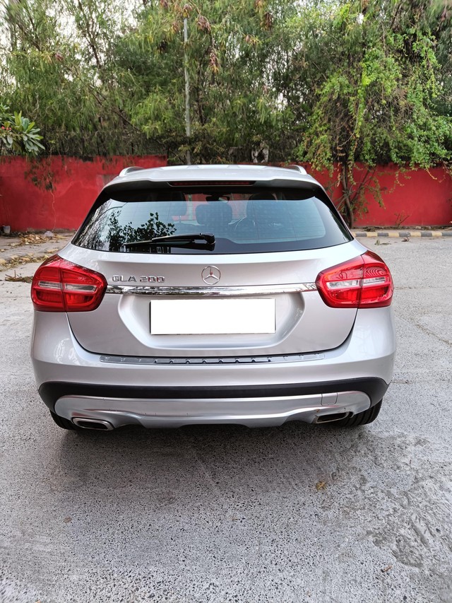 Second-hand 2016 Mercedes-Benz GLA Class 200 for sale in New Delhi-2