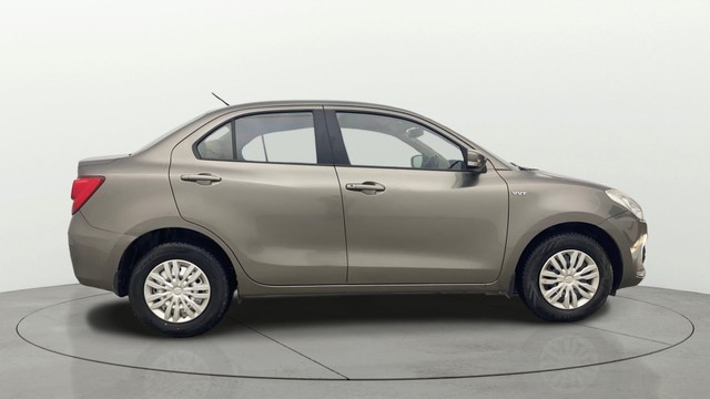 Second-hand 2018 Maruti Suzuki Swift Dzire AMT VXI for sale in Chennai-12