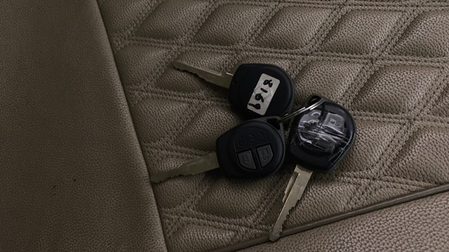 Second-hand 2018 Maruti Suzuki Swift Dzire AMT VXI for sale in Chennai-6