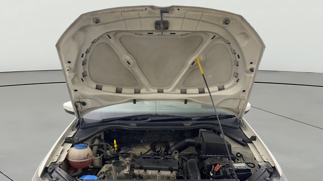 Second-hand 2016 Volkswagen Ameo 1.2 MPI Highline for sale in Chennai-19