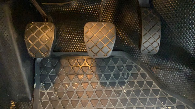 Second-hand 2016 Volkswagen Ameo 1.2 MPI Highline for sale in Chennai-24