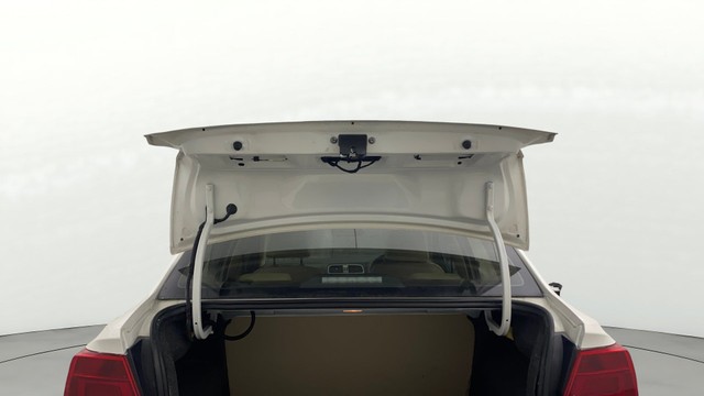 Second-hand 2016 Volkswagen Ameo 1.2 MPI Highline for sale in Chennai-9