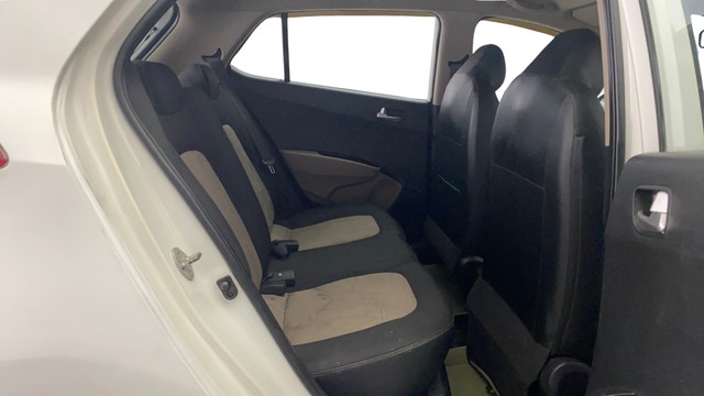 Second-hand 2013 Hyundai Grand i10 Sportz for sale in Kochi-16