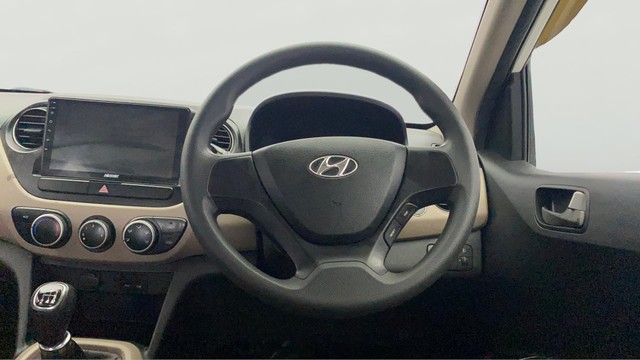 Second-hand 2013 Hyundai Grand i10 Sportz for sale in Kochi-12